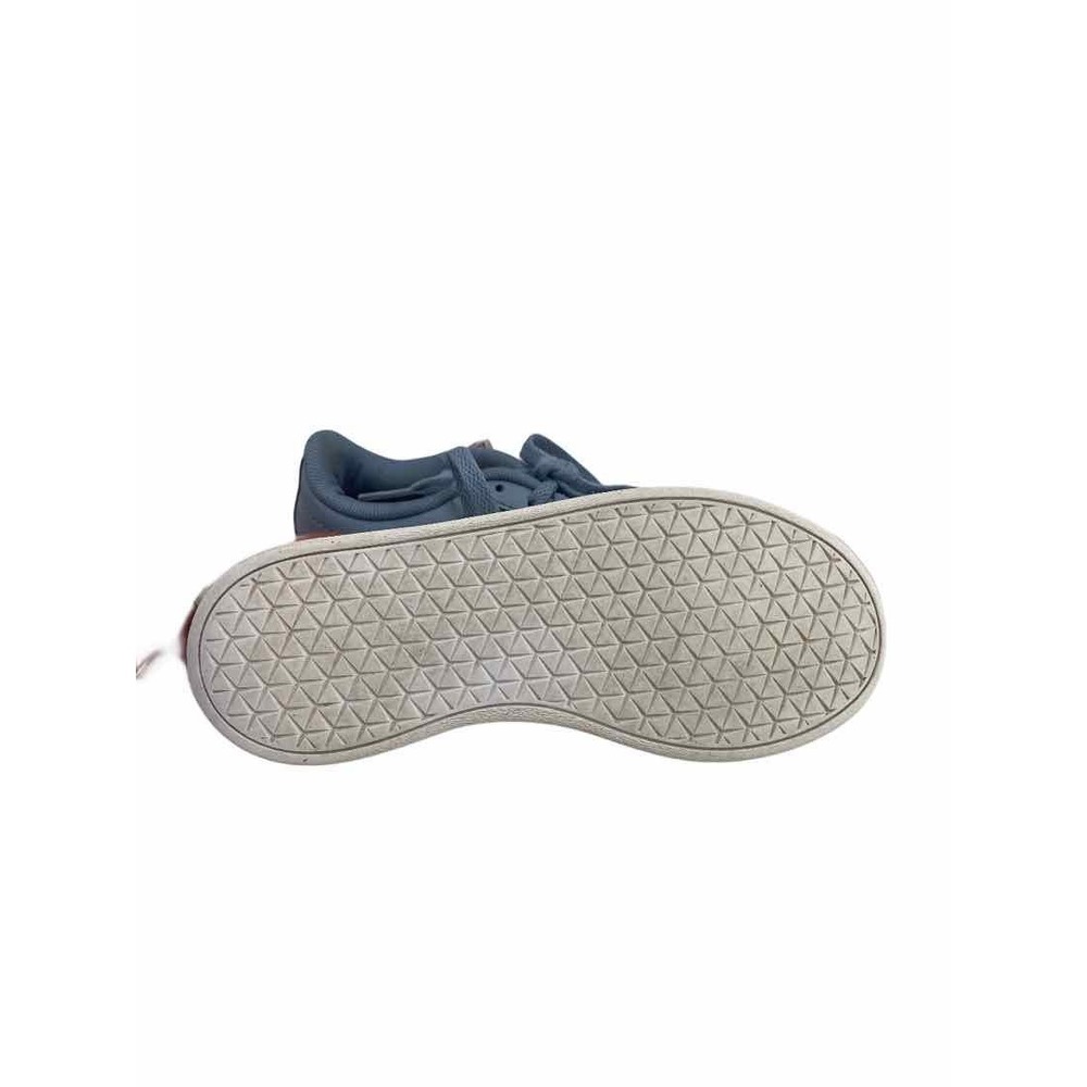 Adidas Kids Size 13 Shoes - Picture 2 of 3
